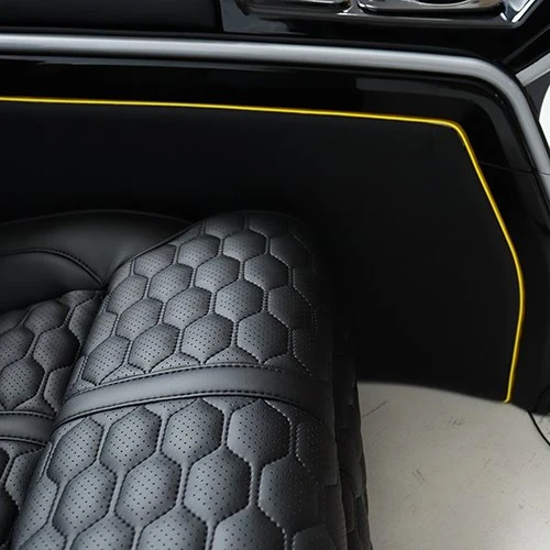 Land Cruiser Seat and Center Armrest Kit - Armrest Side Texture