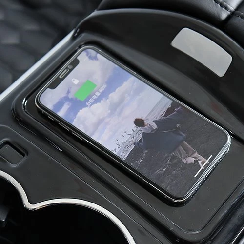 Land Cruiser Seat and Center Armrest Kit - Wireless Phone Charge