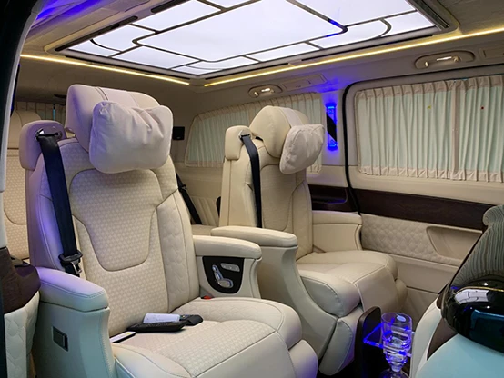 مرسڈیز بینز V250 کار کا اندرونی تخصیص