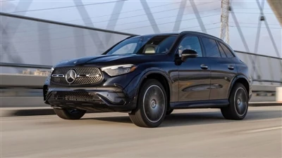 مرسڈیز GLC300 کے ساتھ کیا مقابلہ ہے۔